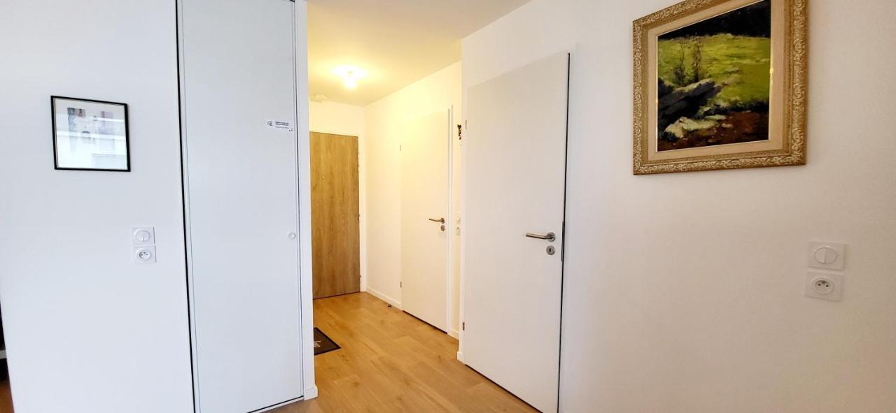 Appartement Moderne Finement Decore Avec Balcon A Vannes Centre Extérieur photo